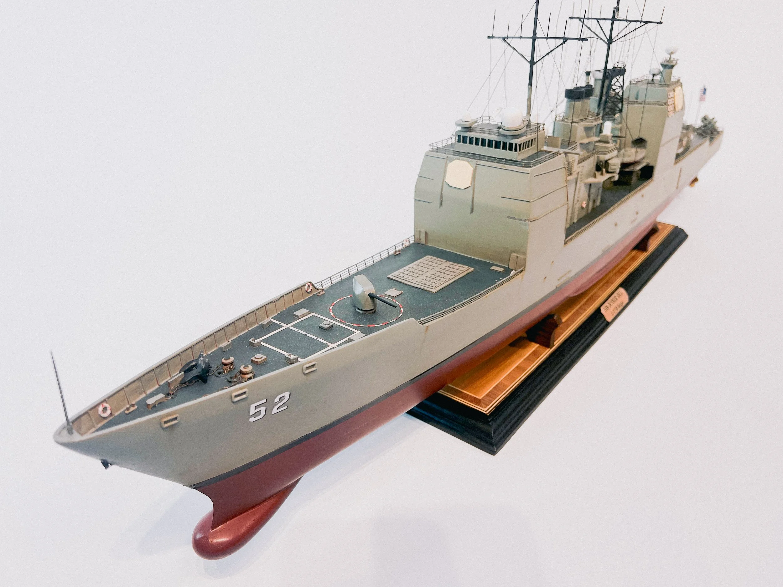 Museum of Military Models - USS Bunker Hill (CG-52)